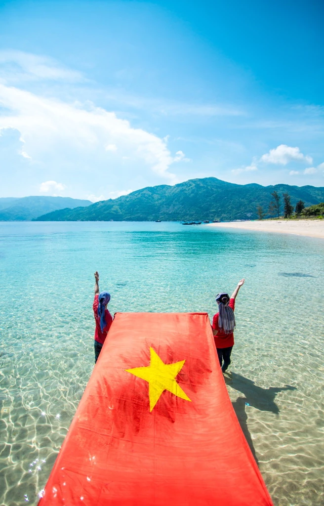 Xúc động bộ ảnh “Hướng về biển Đông – chạm vào Tổ quốc” ảnh 8